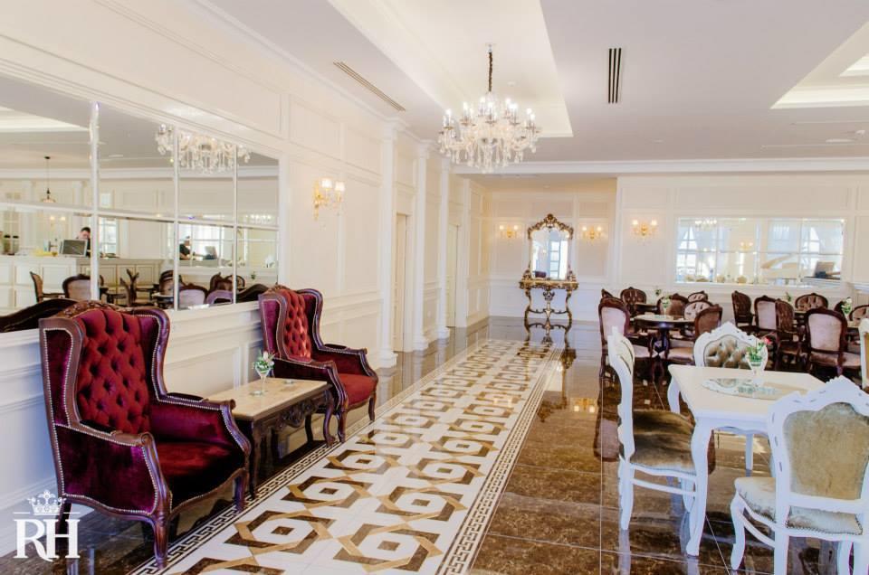 Royal Hill Hotel Vore Bagian luar foto