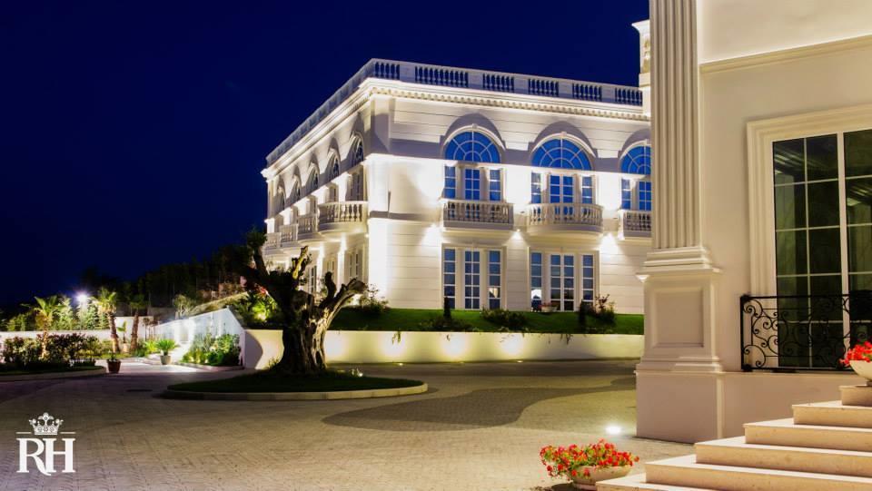 Royal Hill Hotel Vore Bagian luar foto