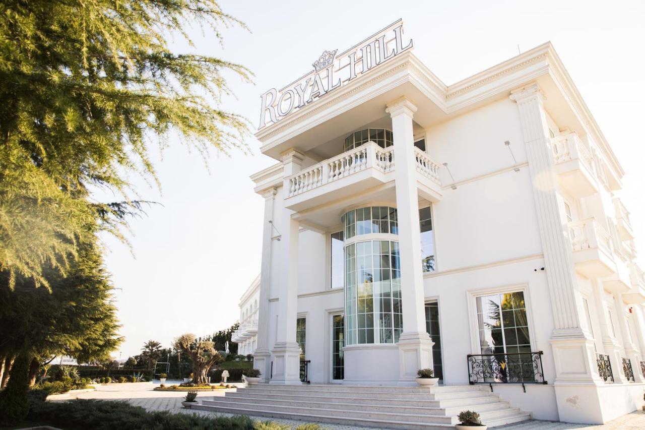 Royal Hill Hotel Vore Bagian luar foto
