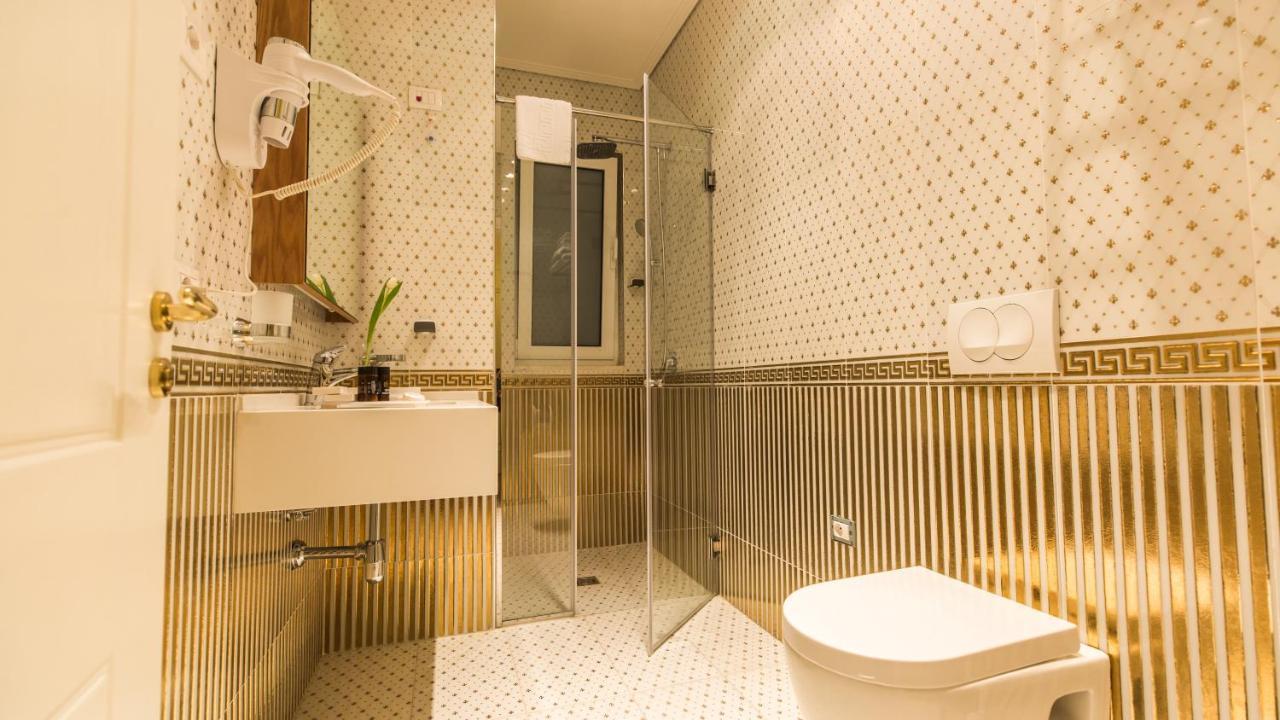 Royal Hill Hotel Vore Bagian luar foto