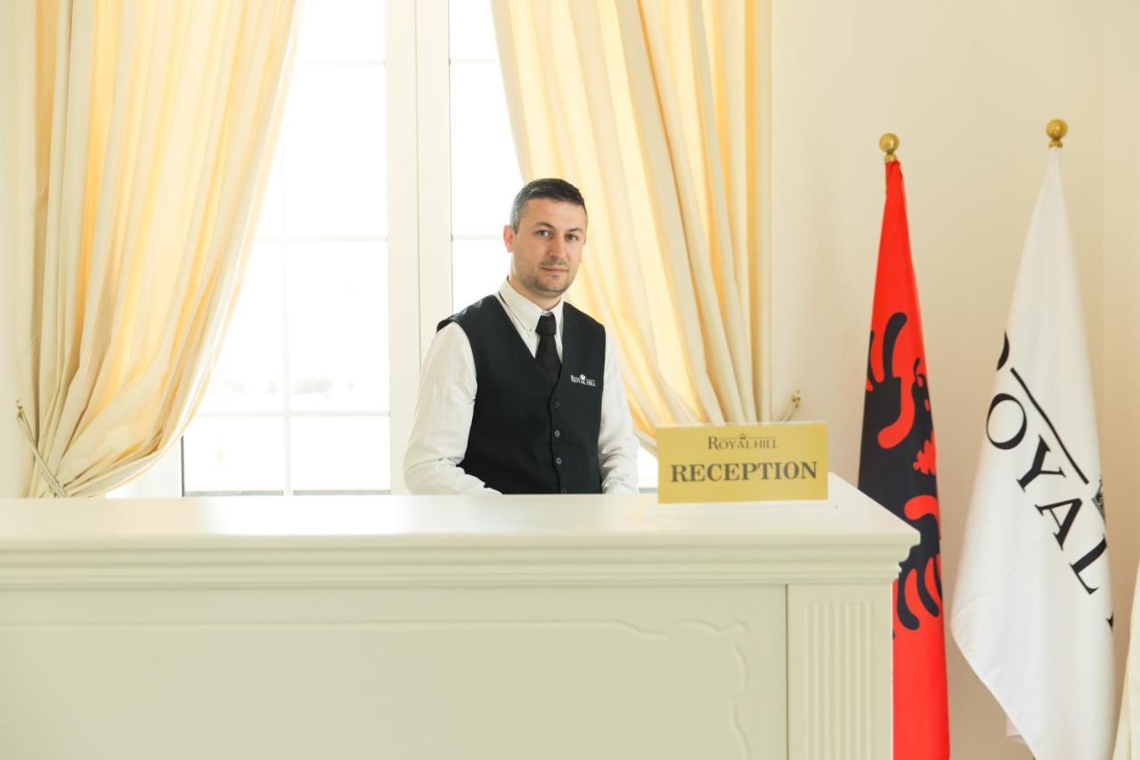 Royal Hill Hotel Vore Bagian luar foto